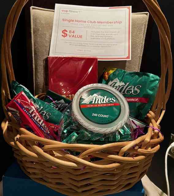 14. Andes Candies & Snap Fitness Basket Image